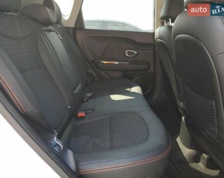 Белый Киа Soul, объемом двигателя 1.6 л и пробегом 30 тыс. км за 2700 $, фото 10 на Automoto.ua