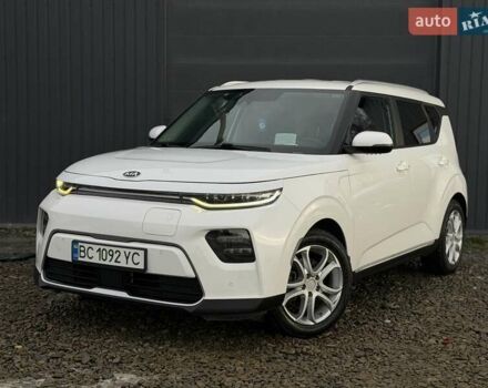 Білий Кіа Soul, об'ємом двигуна 0 л та пробігом 90 тис. км за 16100 $, фото 4 на Automoto.ua
