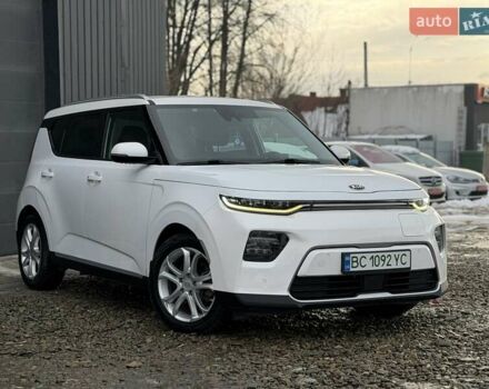 Білий Кіа Soul, об'ємом двигуна 0 л та пробігом 90 тис. км за 16100 $, фото 3 на Automoto.ua