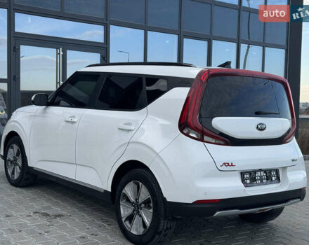 Белый Киа Soul, объемом двигателя 0 л и пробегом 122 тыс. км за 16300 $, фото 17 на Automoto.ua