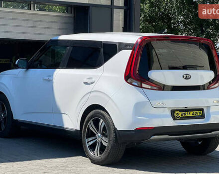 Белый Киа Soul, объемом двигателя 0 л и пробегом 73 тыс. км за 17400 $, фото 3 на Automoto.ua