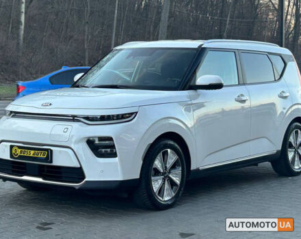 Белый Киа Soul, объемом двигателя 67 л и пробегом 28 тыс. км за 21500 $, фото 2 на Automoto.ua
