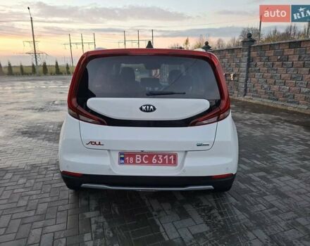 Белый Киа Soul, объемом двигателя 0 л и пробегом 147 тыс. км за 17700 $, фото 8 на Automoto.ua