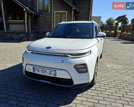 Белый Киа Soul, объемом двигателя 0 л и пробегом 146 тыс. км за 17800 $, фото 6 на Automoto.ua