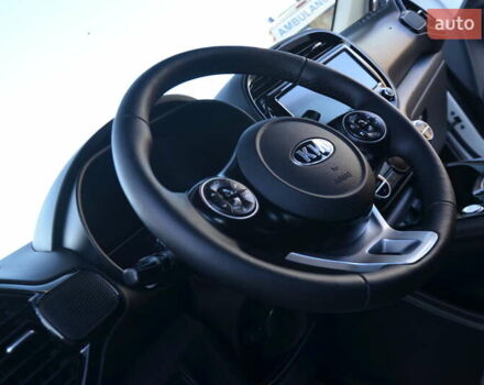 Білий Кіа Soul, об'ємом двигуна 0 л та пробігом 87 тис. км за 16150 $, фото 36 на Automoto.ua