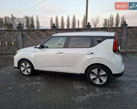 Белый Киа Soul, объемом двигателя 0 л и пробегом 147 тыс. км за 17700 $, фото 20 на Automoto.ua