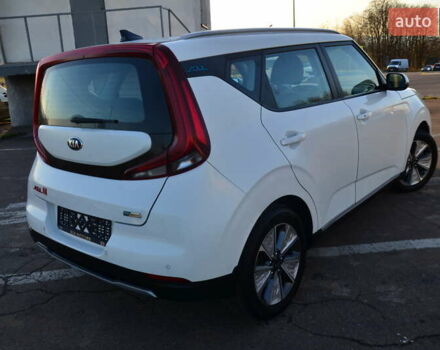Білий Кіа Soul, об'ємом двигуна 0 л та пробігом 87 тис. км за 16150 $, фото 34 на Automoto.ua