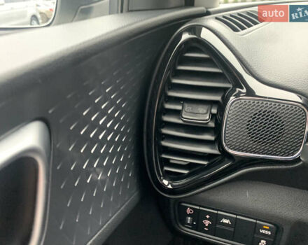 Білий Кіа Soul, об'ємом двигуна 0 л та пробігом 152 тис. км за 18999 $, фото 43 на Automoto.ua