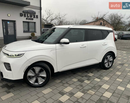 Білий Кіа Soul, об'ємом двигуна 0 л та пробігом 152 тис. км за 18999 $, фото 6 на Automoto.ua