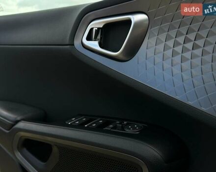 Білий Кіа Soul, об'ємом двигуна 0 л та пробігом 44 тис. км за 20700 $, фото 46 на Automoto.ua