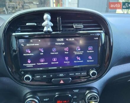 Белый Киа Soul, объемом двигателя 0 л и пробегом 146 тыс. км за 17800 $, фото 16 на Automoto.ua