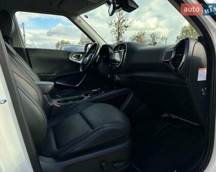 Білий Кіа Soul, об'ємом двигуна 0 л та пробігом 44 тис. км за 20700 $, фото 96 на Automoto.ua