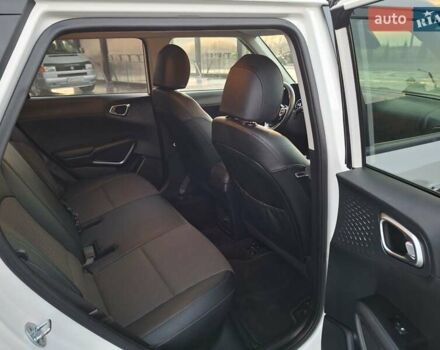Белый Киа Soul, объемом двигателя 0 л и пробегом 147 тыс. км за 17700 $, фото 26 на Automoto.ua