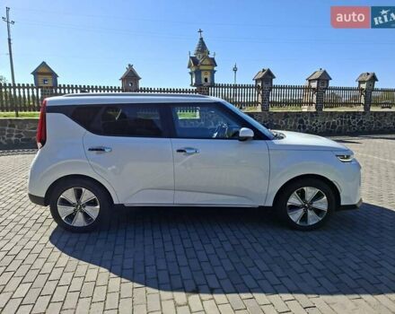 Белый Киа Soul, объемом двигателя 0 л и пробегом 146 тыс. км за 17800 $, фото 4 на Automoto.ua