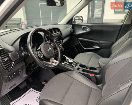 Білий Кіа Soul, об'ємом двигуна 0 л та пробігом 152 тис. км за 18999 $, фото 28 на Automoto.ua
