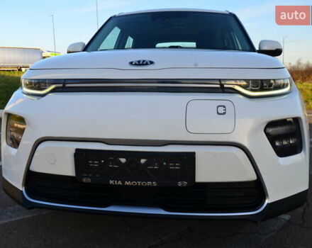 Білий Кіа Soul, об'ємом двигуна 0 л та пробігом 87 тис. км за 16150 $, фото 10 на Automoto.ua