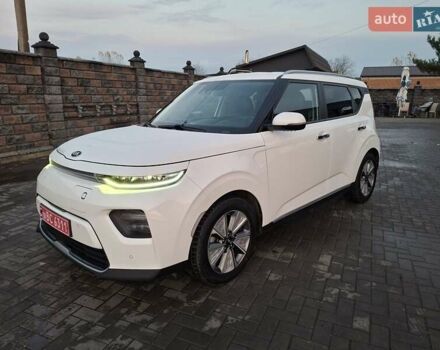 Белый Киа Soul, объемом двигателя 0 л и пробегом 147 тыс. км за 17700 $, фото 39 на Automoto.ua