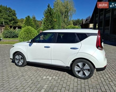Белый Киа Soul, объемом двигателя 0 л и пробегом 146 тыс. км за 17800 $, фото 8 на Automoto.ua