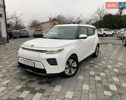 Білий Кіа Soul, об'ємом двигуна 0 л та пробігом 152 тис. км за 18999 $, фото 1 на Automoto.ua