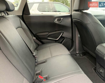 Білий Кіа Soul, об'ємом двигуна 0 л та пробігом 152 тис. км за 18999 $, фото 39 на Automoto.ua