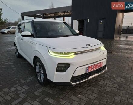 Белый Киа Soul, объемом двигателя 0 л и пробегом 147 тыс. км за 17700 $, фото 38 на Automoto.ua