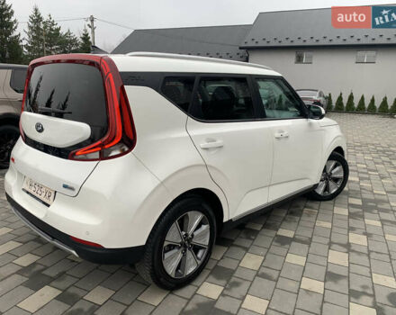 Білий Кіа Soul, об'ємом двигуна 0 л та пробігом 152 тис. км за 18999 $, фото 11 на Automoto.ua