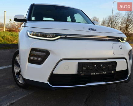 Білий Кіа Soul, об'ємом двигуна 0 л та пробігом 87 тис. км за 16150 $, фото 17 на Automoto.ua