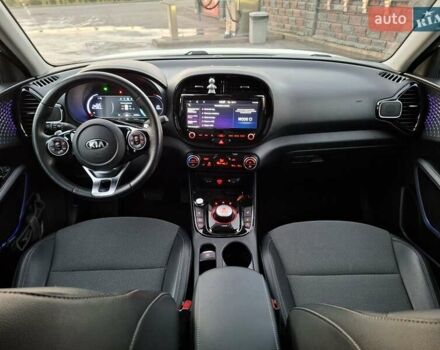 Белый Киа Soul, объемом двигателя 0 л и пробегом 147 тыс. км за 17700 $, фото 22 на Automoto.ua