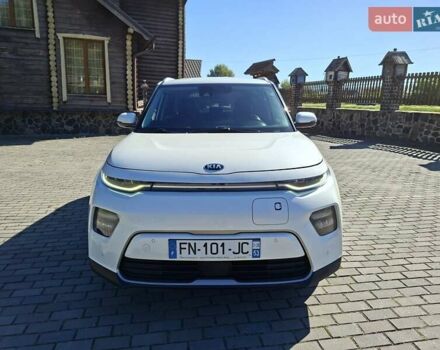 Белый Киа Soul, объемом двигателя 0 л и пробегом 146 тыс. км за 17800 $, фото 5 на Automoto.ua