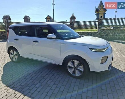 Белый Киа Soul, объемом двигателя 0 л и пробегом 146 тыс. км за 17800 $, фото 2 на Automoto.ua