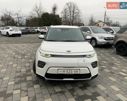 Білий Кіа Soul, об'ємом двигуна 0 л та пробігом 152 тис. км за 18999 $, фото 20 на Automoto.ua