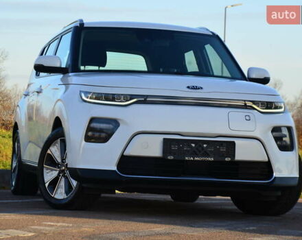 Білий Кіа Soul, об'ємом двигуна 0 л та пробігом 87 тис. км за 16150 $, фото 21 на Automoto.ua