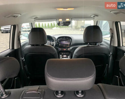 Білий Кіа Soul, об'ємом двигуна 0 л та пробігом 152 тис. км за 18999 $, фото 36 на Automoto.ua