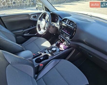 Белый Киа Soul, объемом двигателя 0 л и пробегом 146 тыс. км за 17800 $, фото 17 на Automoto.ua