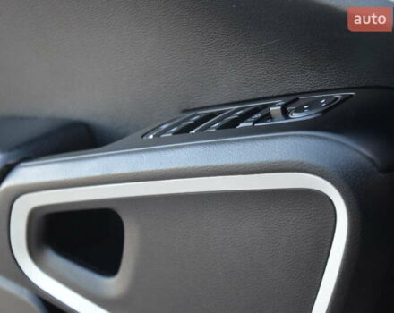 Білий Кіа Soul, об'ємом двигуна 0 л та пробігом 87 тис. км за 16150 $, фото 47 на Automoto.ua