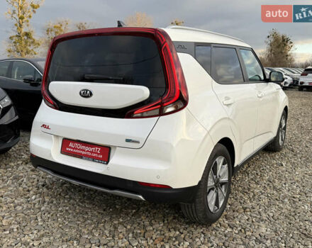 Белый Киа Soul, объемом двигателя 0 л и пробегом 26 тыс. км за 21500 $, фото 20 на Automoto.ua