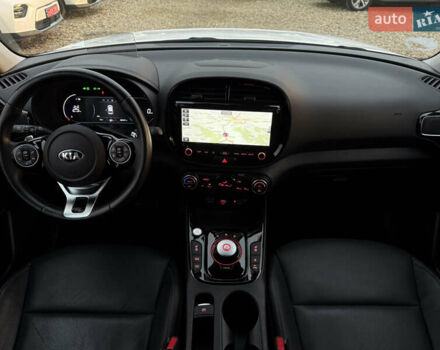 Белый Киа Soul, объемом двигателя 0 л и пробегом 26 тыс. км за 21500 $, фото 85 на Automoto.ua