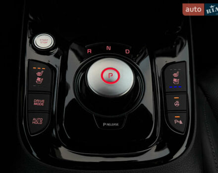 Белый Киа Soul, объемом двигателя 0 л и пробегом 26 тыс. км за 21500 $, фото 5 на Automoto.ua