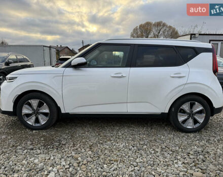 Белый Киа Soul, объемом двигателя 0 л и пробегом 26 тыс. км за 21500 $, фото 16 на Automoto.ua