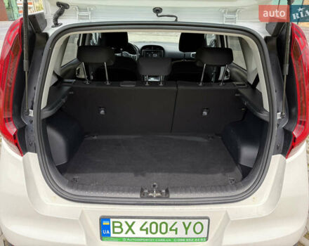 Белый Киа Soul, объемом двигателя 0 л и пробегом 70 тыс. км за 18200 $, фото 16 на Automoto.ua