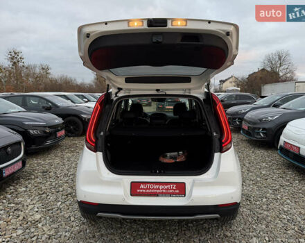 Белый Киа Soul, объемом двигателя 0 л и пробегом 26 тыс. км за 21500 $, фото 96 на Automoto.ua