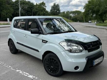 Кіа Soul 2011 у Кропивницькому (Кіровограді) на Automoto.ua Білий Кіа Soul, об'ємом двигуна 1.59 л та пробігом 97 тис. км за 7200 $, фото 1 на Automoto.ua