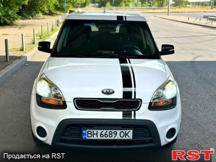 Кіа Soul 2011 у Миколаєві на Automoto.ua Білий Кіа Soul, об'ємом двигуна 2 л та пробігом 228 тис. км за 8500 $, фото 1 на Automoto.ua