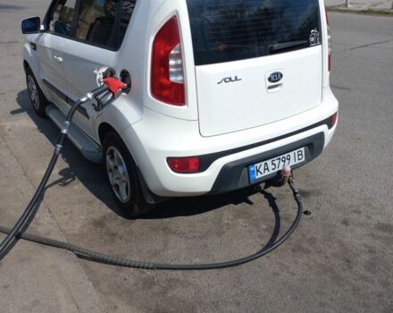 Білий Кіа Soul, об'ємом двигуна 1.6 л та пробігом 220 тис. км за 8000 $, фото 1 на Automoto.ua