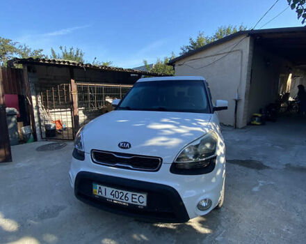 Белый Киа Soul, объемом двигателя 1.59 л и пробегом 197 тыс. км за 6500 $, фото 1 на Automoto.ua