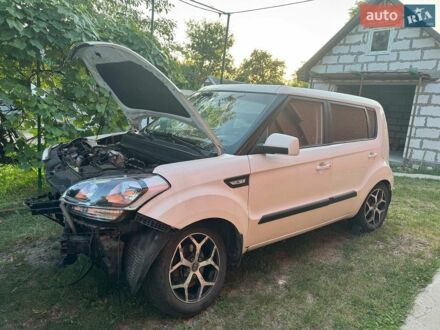 Білий Кіа Soul, об'ємом двигуна 1.6 л та пробігом 200 тис. км за 1850 $, фото 1 на Automoto.ua