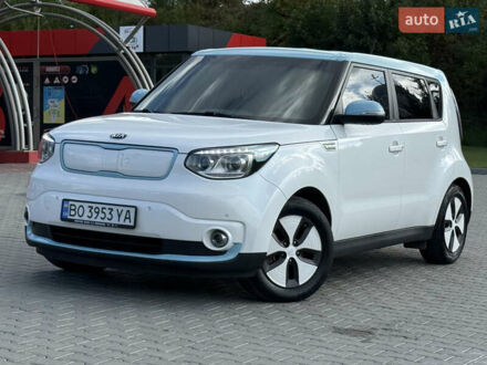Киа Soul 2014 в Тернополе на Automoto.ua Белый Киа Soul, объемом двигателя 0 л и пробегом 135 тыс. км за 5600 $, фото 1 на Automoto.ua
