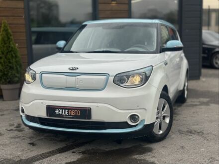 Кіа Soul 2015 у Львові на Automoto.ua Білий Кіа Soul, об'ємом двигуна 0 л та пробігом 93 тис. км за 6700 $, фото 1 на Automoto.ua