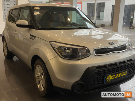 Кіа Soul 2015 у Червонограде на Automoto.ua Білий Кіа Soul, об'ємом двигуна 1.6 л та пробігом 108 тис. км за 10200 $, фото 1 на Automoto.ua