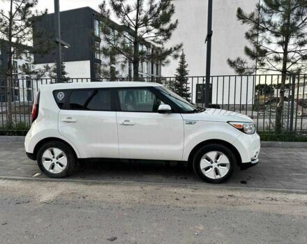 Белый Киа Soul, объемом двигателя 0 л и пробегом 91 тыс. км за 6500 $, фото 1 на Automoto.ua